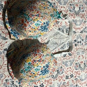 Woman’s T-shirt bra not new no tags size 40F